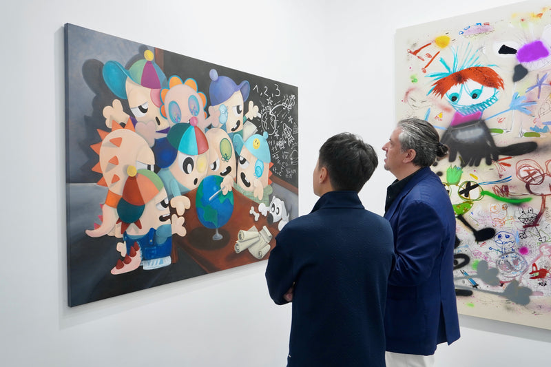 Visitors at a Debbie Reda exhibition 13