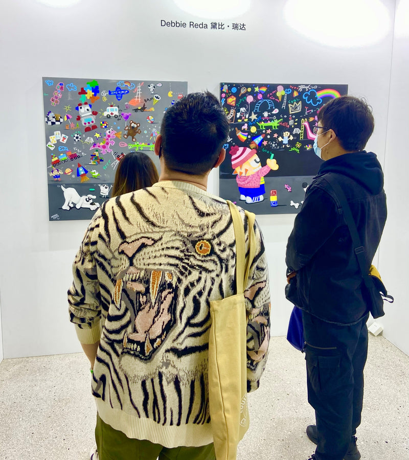 Visitors at a Debbie Reda exhibition 3