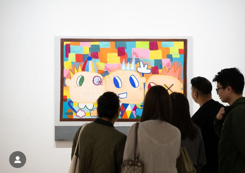 Visitors at a Debbie Reda exhibition 8
